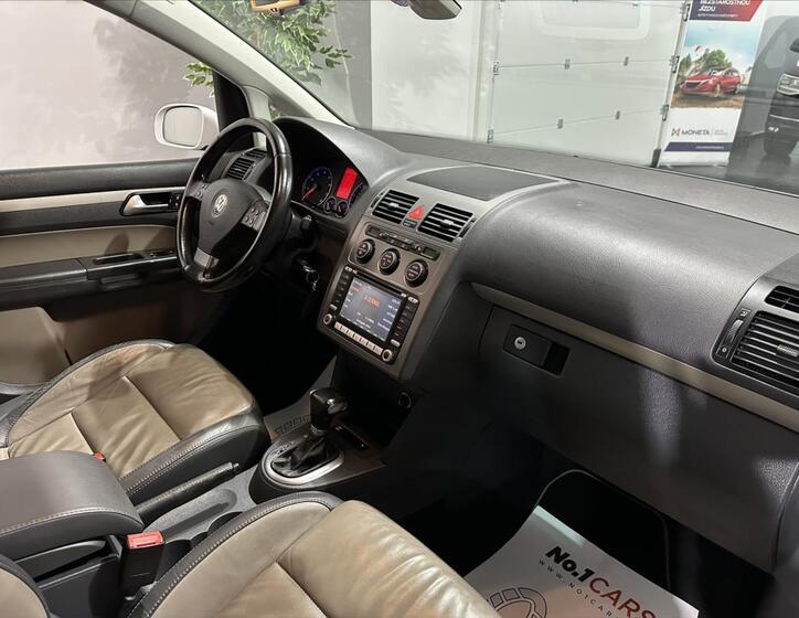 Volkswagen Touran 14