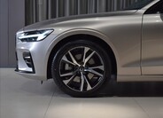 Volvo V60 8