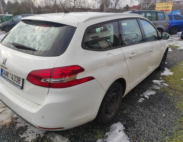 Peugeot 308 6