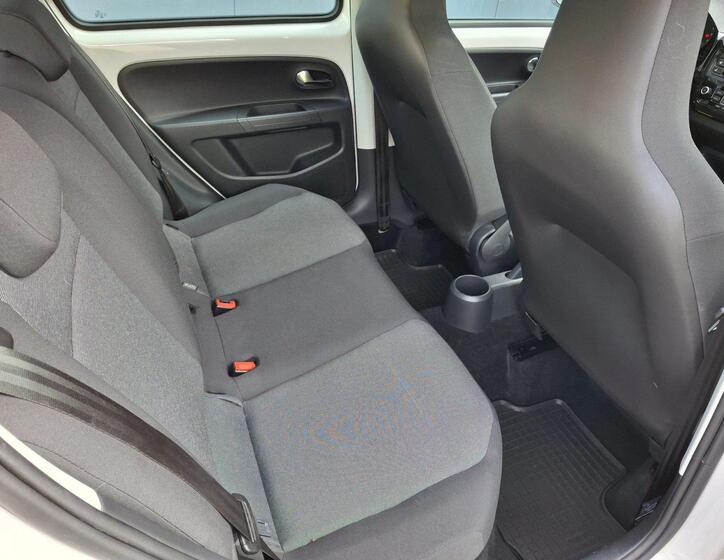 Volkswagen up! 14