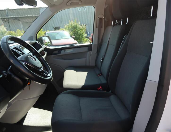 Volkswagen Transporter 12