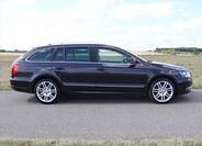 Škoda Superb 8