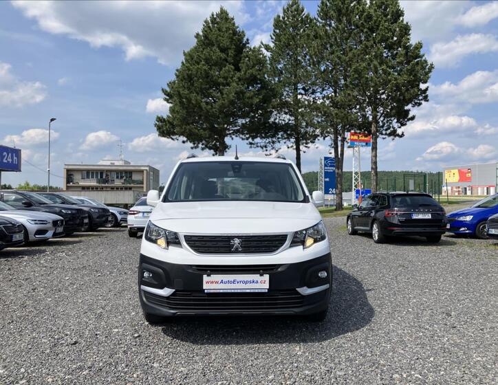 Peugeot Rifter 2