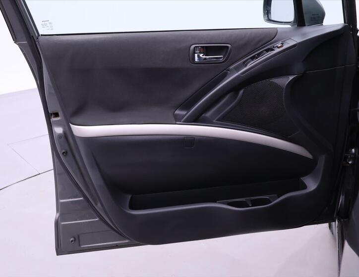 Toyota Corolla Verso 11
