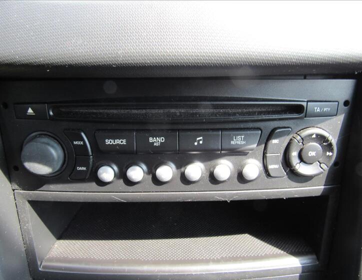 Peugeot 207 16