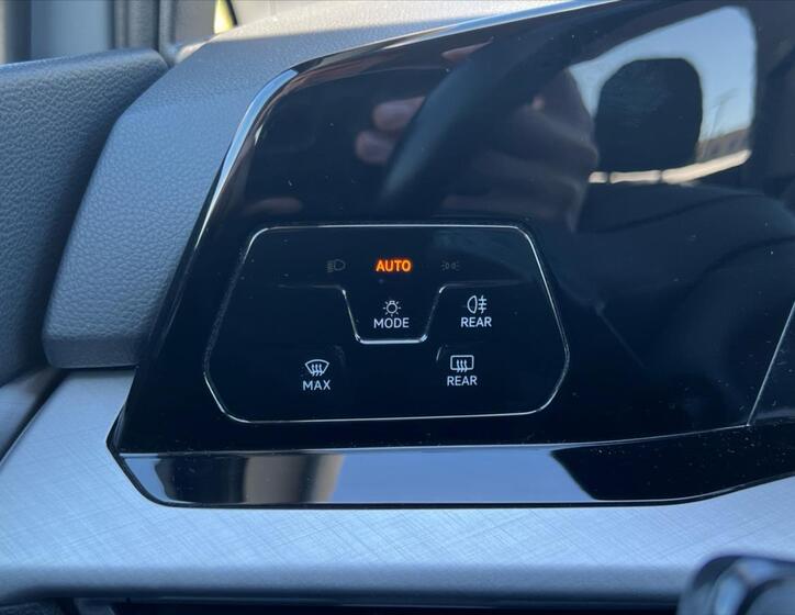 Volkswagen Golf 22