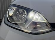 Volkswagen up! 8