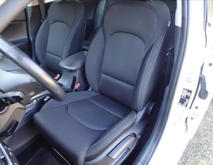Hyundai i30 18
