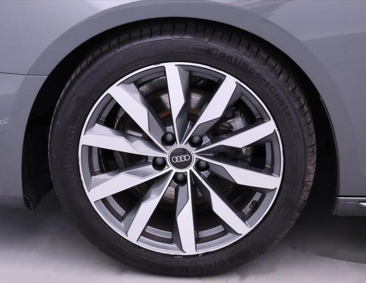 Audi A4 40