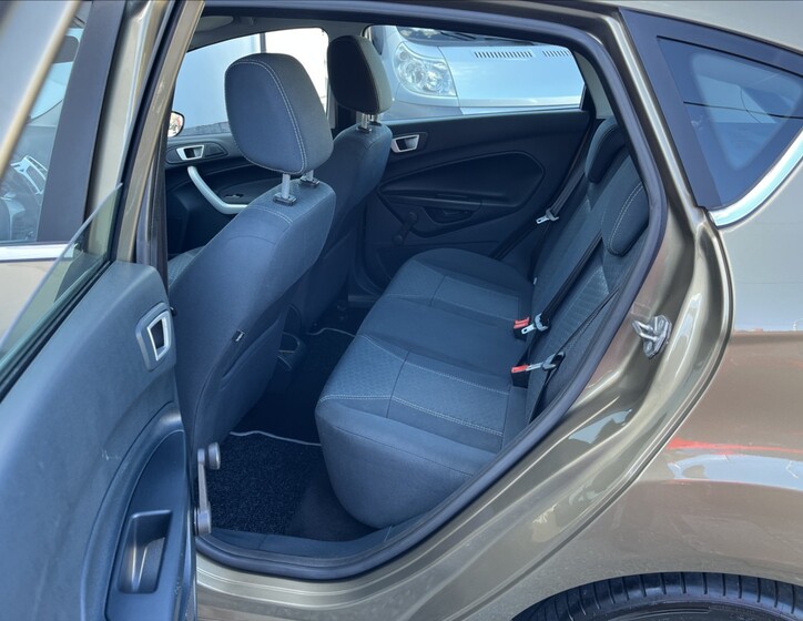 Ford Fiesta 18