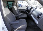 Volkswagen Multivan 17
