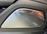 Audi S8 30