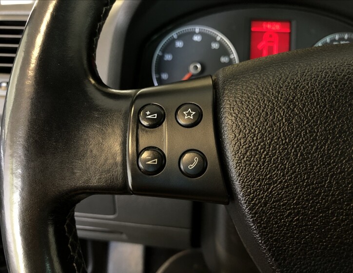 Volkswagen Golf 19