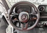 Mercedes-Benz Sprinter 13