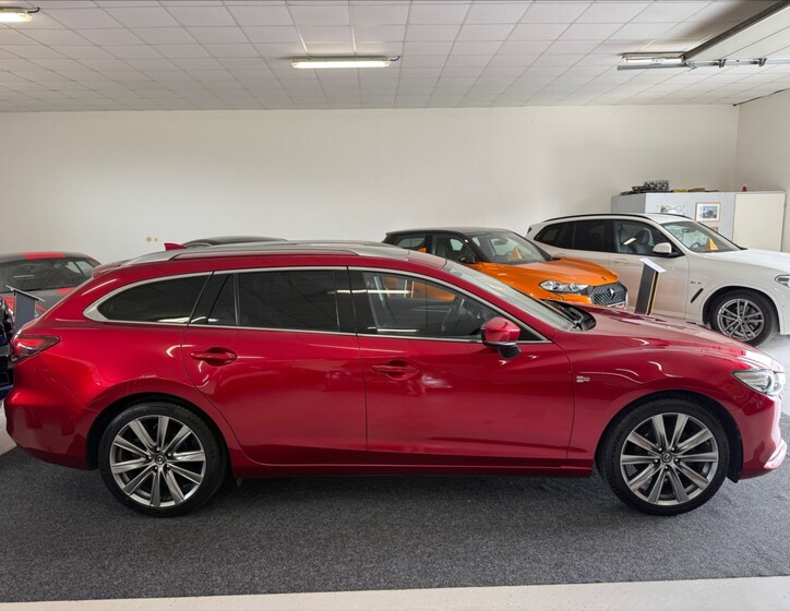 Mazda 6 4