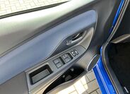 Toyota Yaris 12