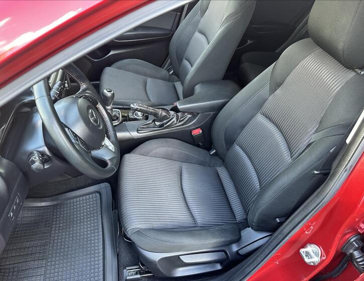 Mazda 3 12