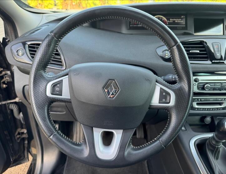 Renault Grand Scénic 16