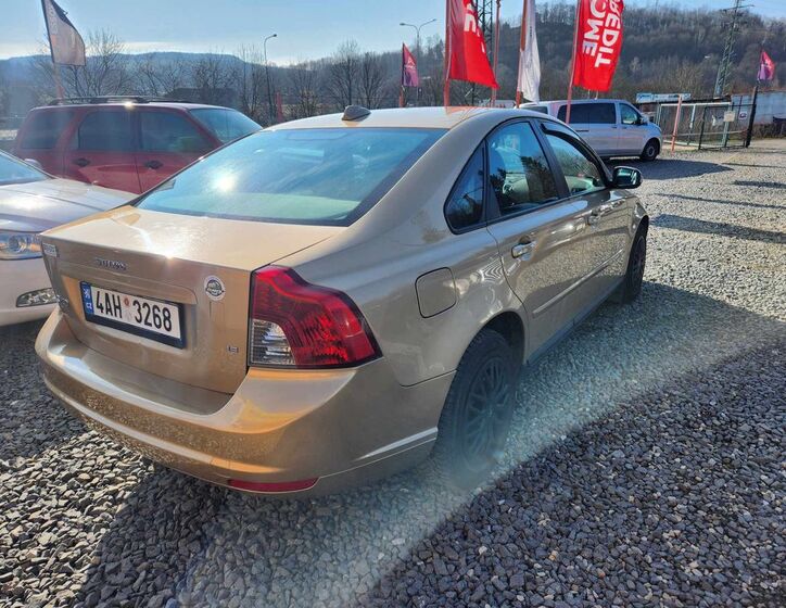 Volvo S40 9
