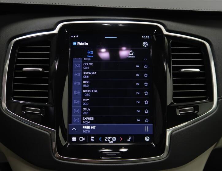 Volvo XC90 23