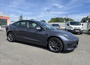 Tesla Model 3 2