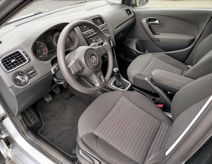 Volkswagen Polo 13