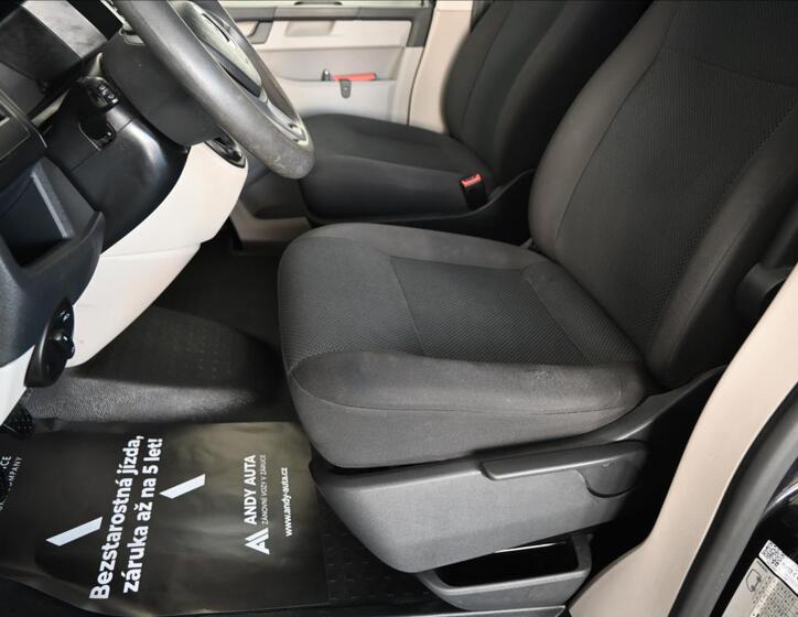 Volkswagen Transporter 11