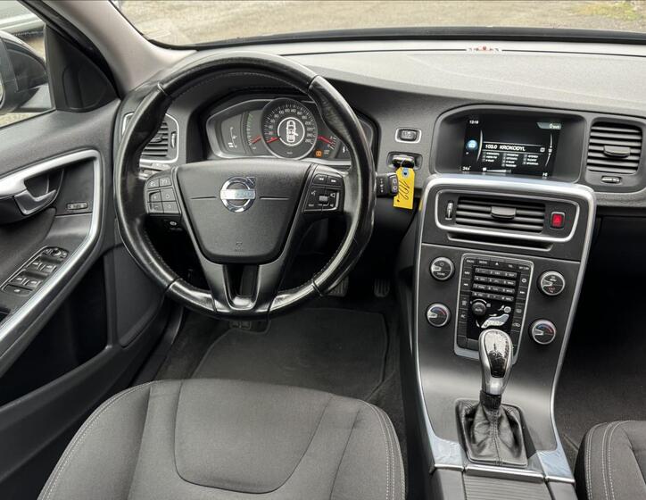 Volvo V60 32