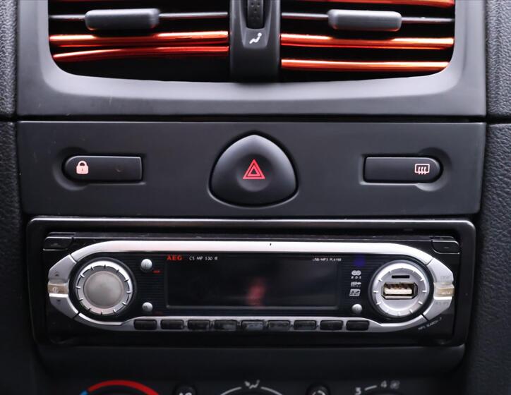 Renault Clio 19