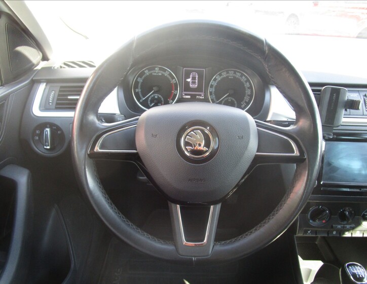 Škoda Rapid 8