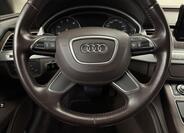Audi A8 10