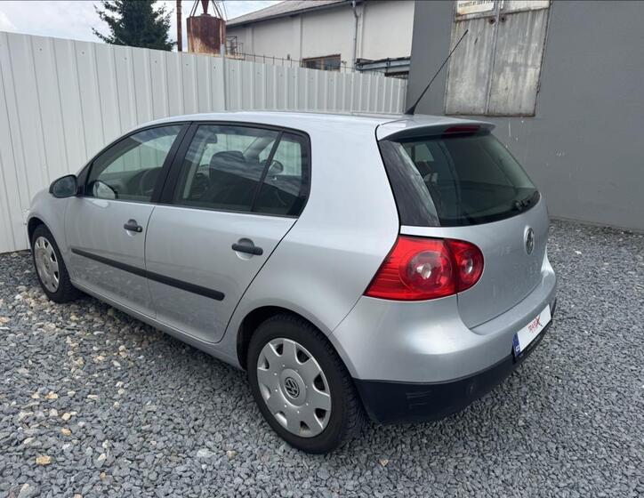 Volkswagen Golf 10