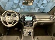 Jeep Grand Cherokee 10