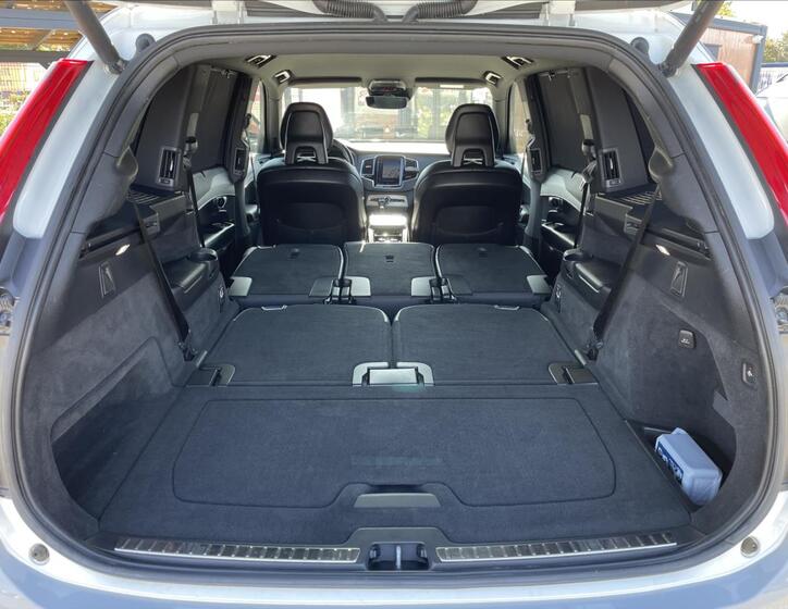 Volvo XC90 71