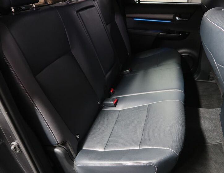 Toyota Hilux 13