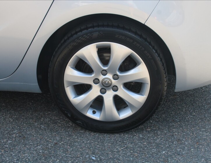 Opel Zafira 9