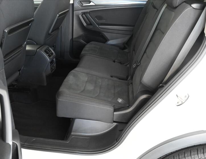 Volkswagen Tiguan Allspace 11