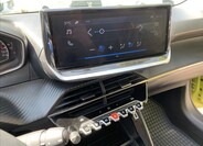 Peugeot 208 10