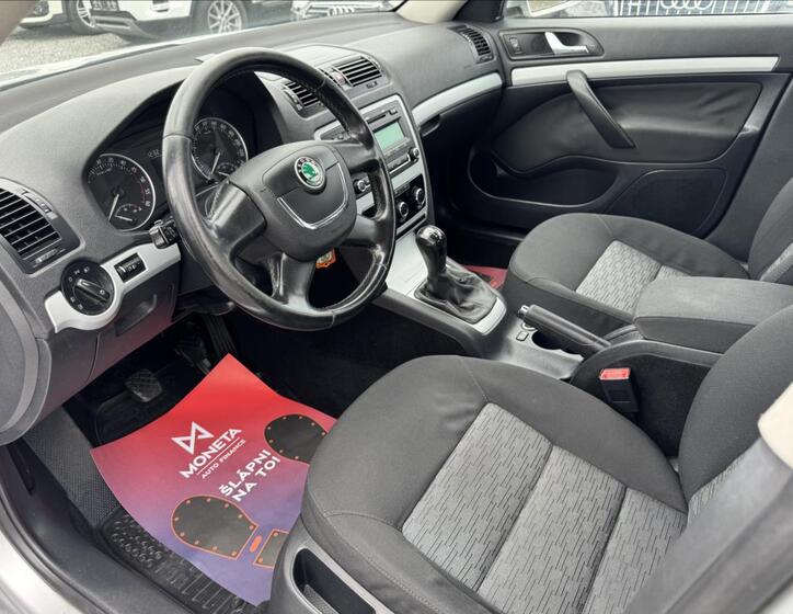 Škoda Octavia 10