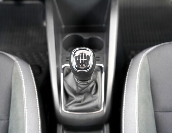 Škoda Fabia 32