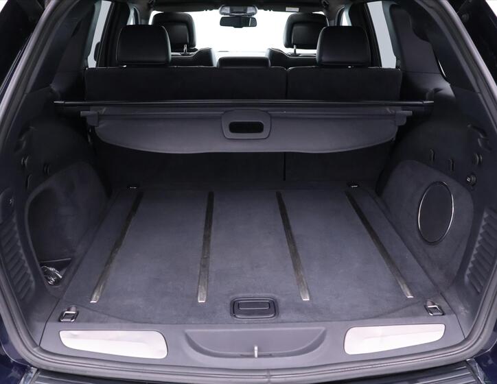 Jeep Grand Cherokee 10