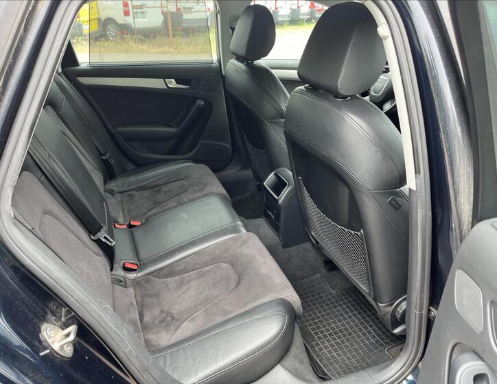 Audi A4 12