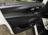 Mercedes-Benz Vito 14