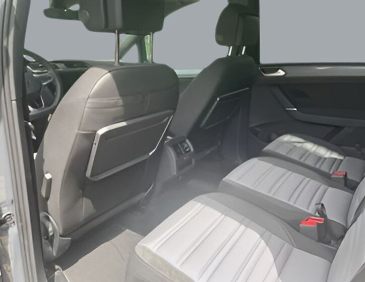Volkswagen Touran 5