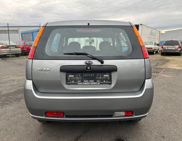 Subaru Justy 5