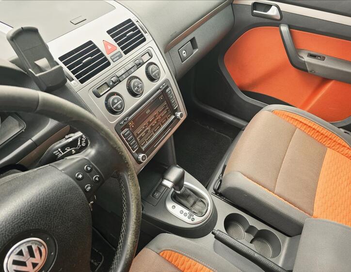 Volkswagen Touran 12