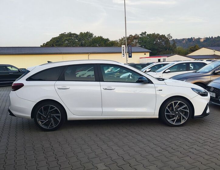 Hyundai i30 4