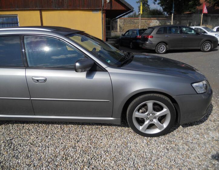Subaru Legacy 4