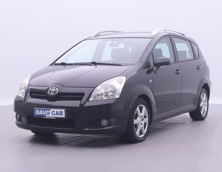 Toyota Corolla Verso 3