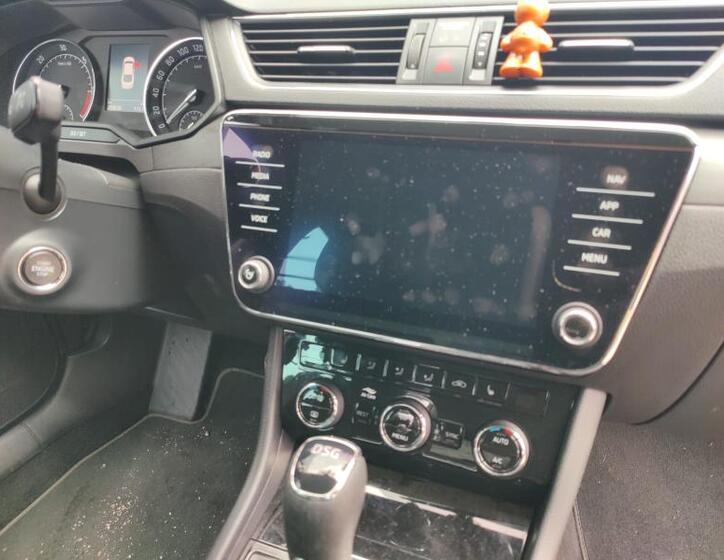 Škoda Superb 23